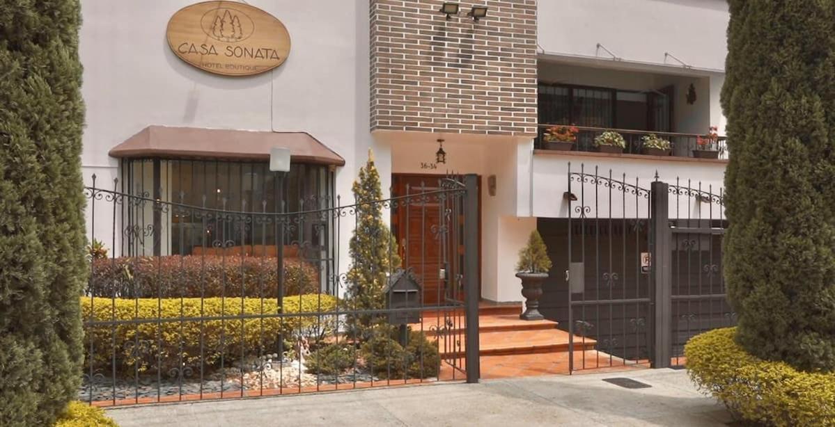 Hotel Casa Sonata Μεντεγίν Εξωτερικό φωτογραφία