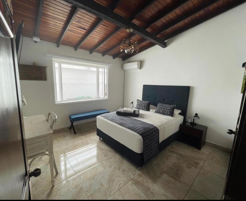 Hotel Casa Sonata Μεντεγίν Εξωτερικό φωτογραφία